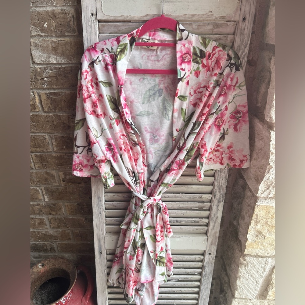 Show Me Your Mumu One Size Robe Garden Blooms Front Belt Floral Pink White Multi